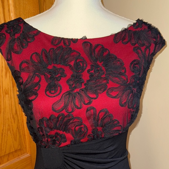 Connected Apparel Red and Black Elegant Maxi Dress - stunning floral detailing - Picture 8 of 13